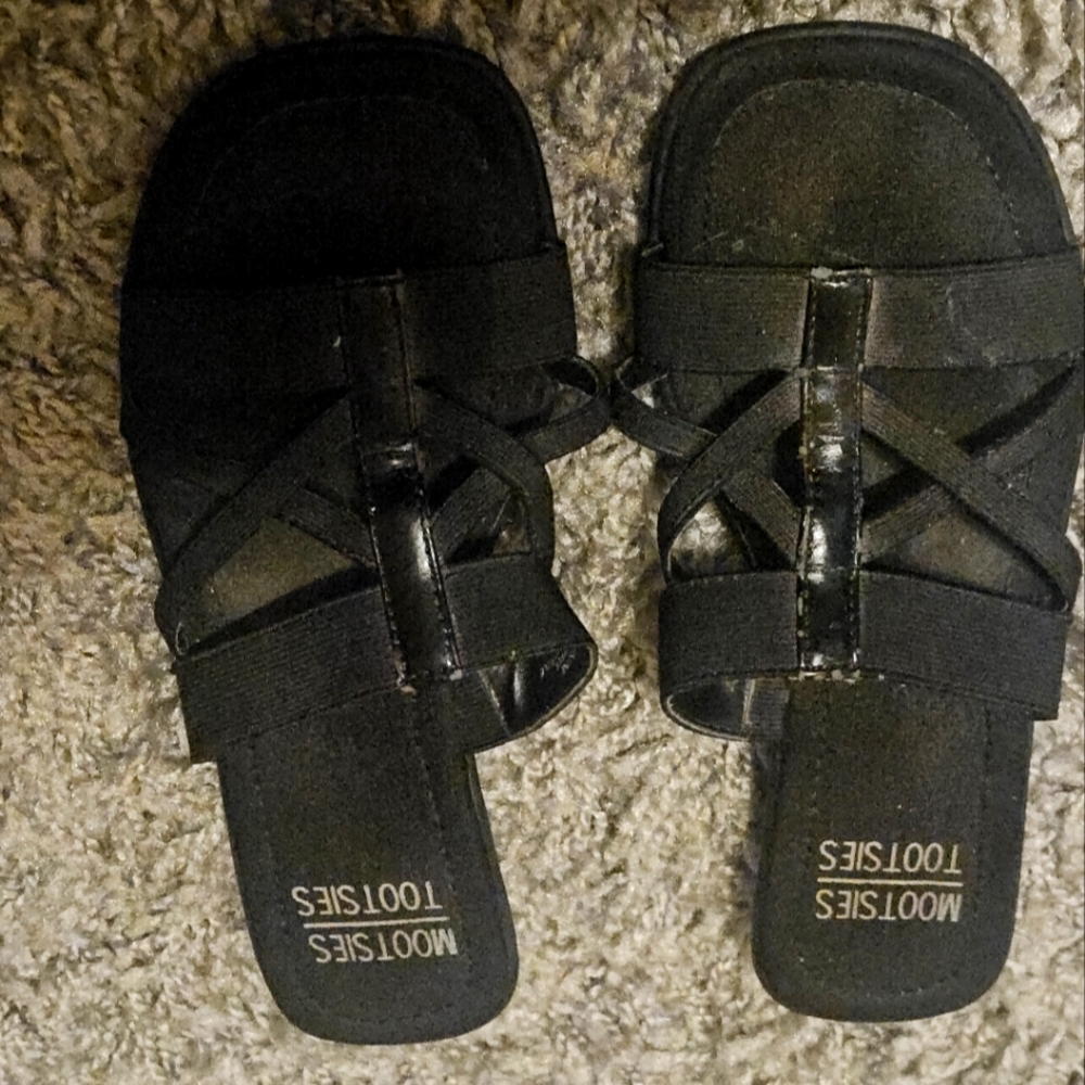 Women's Mootsies Tootsies Black Slip-on Open Toe Flats Wedge Size 7M